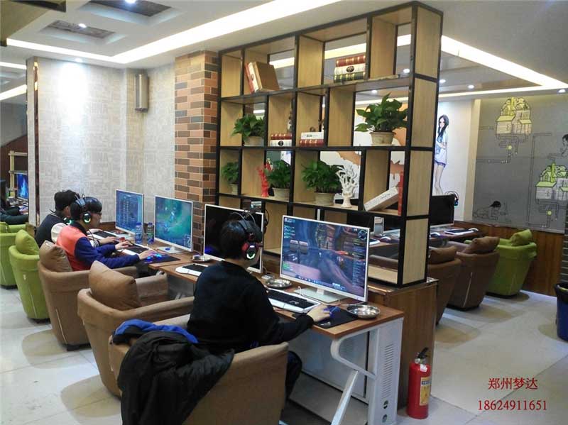 艾唯拉網(wǎng)咖沙發(fā)裝修效果圖