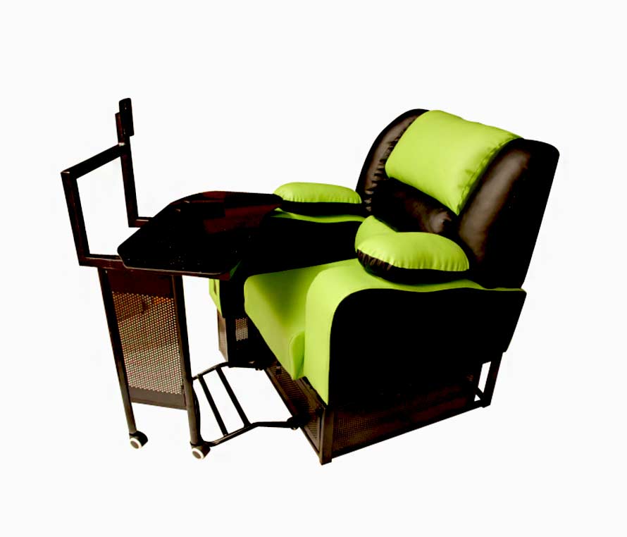 夢達綠色網(wǎng)吧沙發(fā)一體桌效果圖