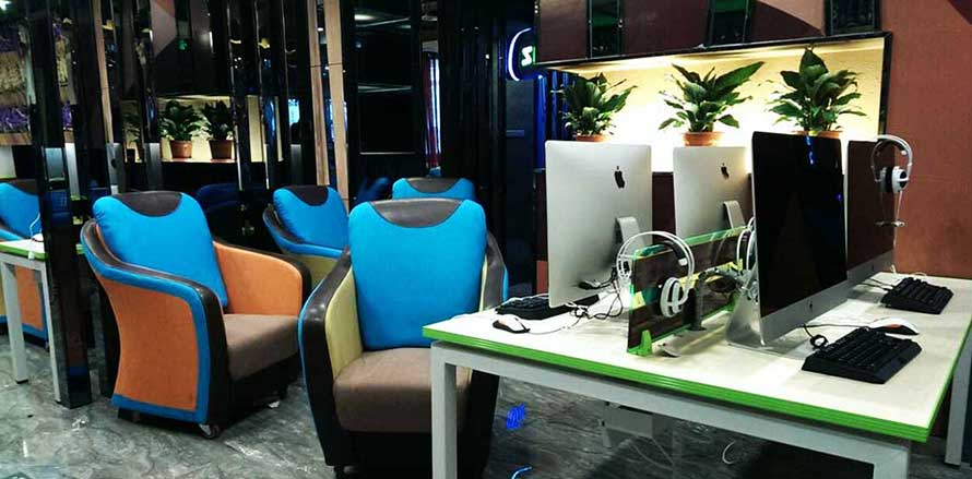 夢達(dá)網(wǎng)吧沙發(fā)圍椅裝修效果圖