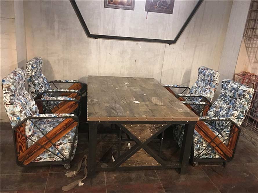 夢達機箱網吧電腦桌裝修效果圖