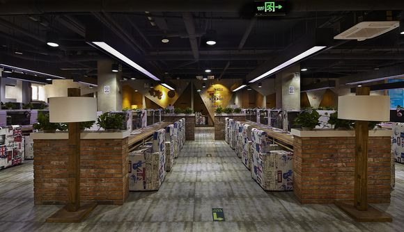 極光網(wǎng)咖桌椅裝修效果圖