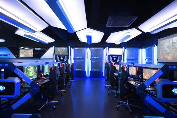 夢澤電競館網(wǎng)吧電競椅裝修效果圖