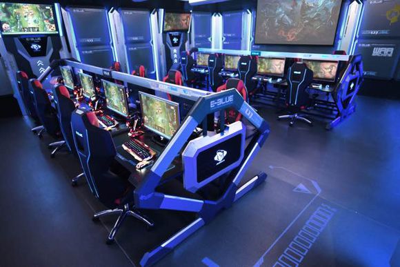 夢澤電競館網(wǎng)吧電競椅裝修效果圖