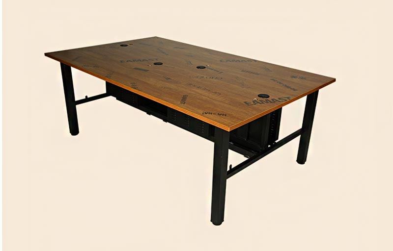 夢達(dá)網(wǎng)吧防盜電腦桌45度角圖片