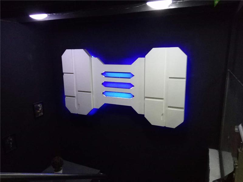 德瑪西亞網(wǎng)咖桌椅沙發(fā)裝修效果圖