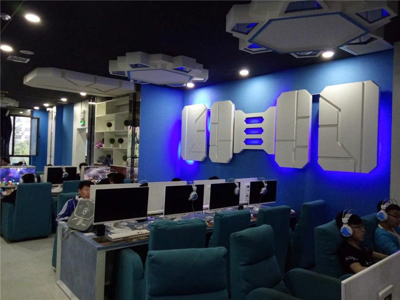 德瑪西亞網(wǎng)咖桌椅沙發(fā)裝修效果圖