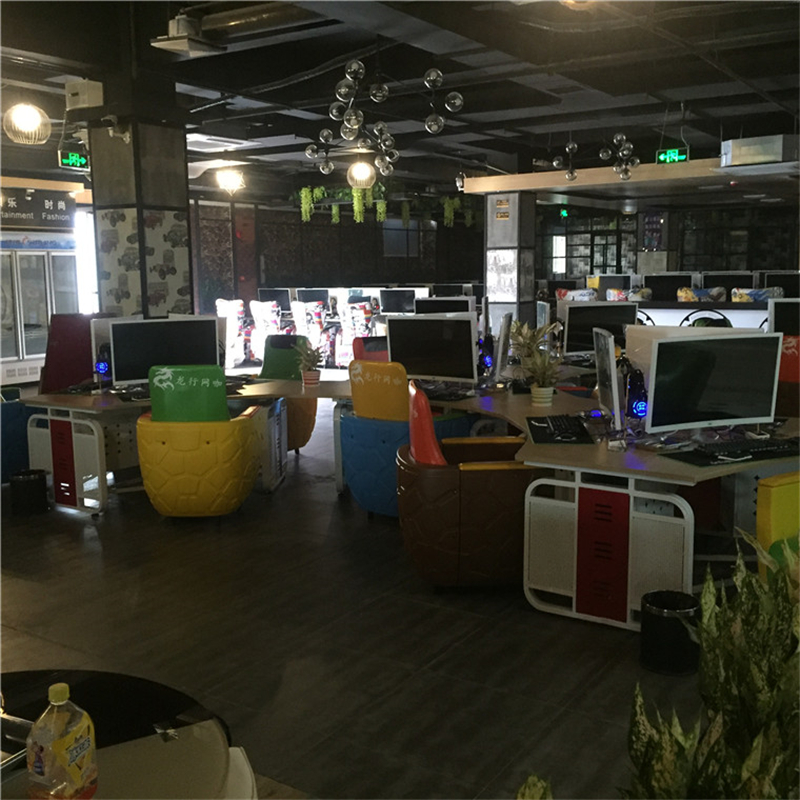 夢達(dá)個性網(wǎng)吧桌裝修效果圖