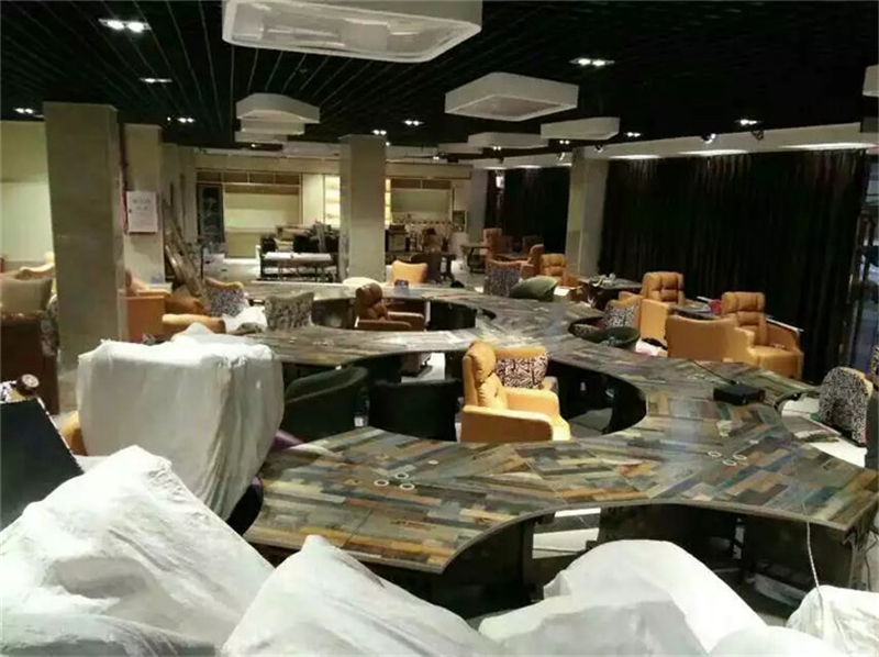 夢達(dá)個性網(wǎng)吧桌裝修效果圖