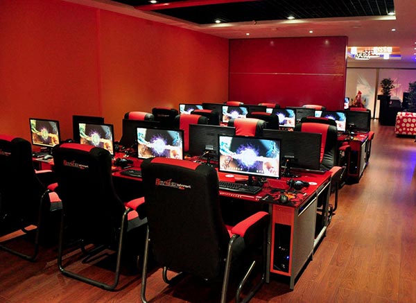 網(wǎng)吧椅設(shè)計(jì)效果圖