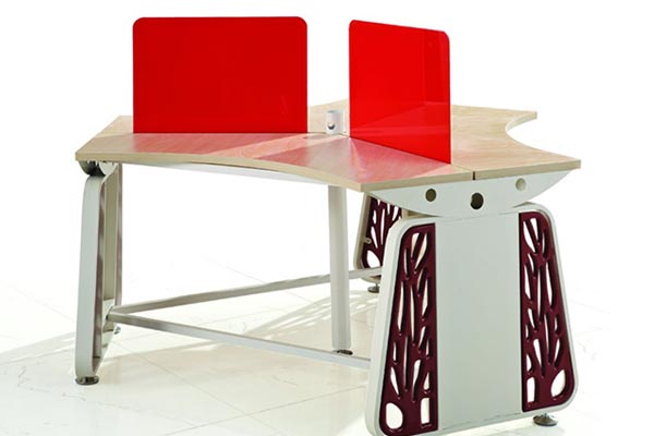 網(wǎng)吧桌子圖片