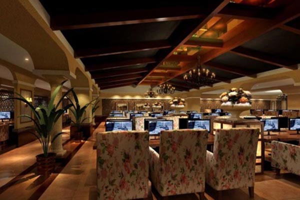 網(wǎng)吧桌椅裝修實拍圖