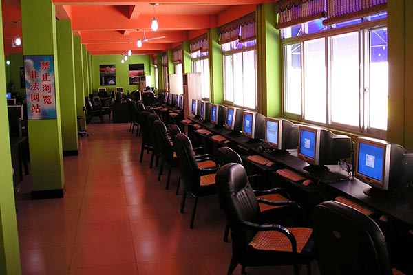 可定制型網(wǎng)吧椅裝修效果圖