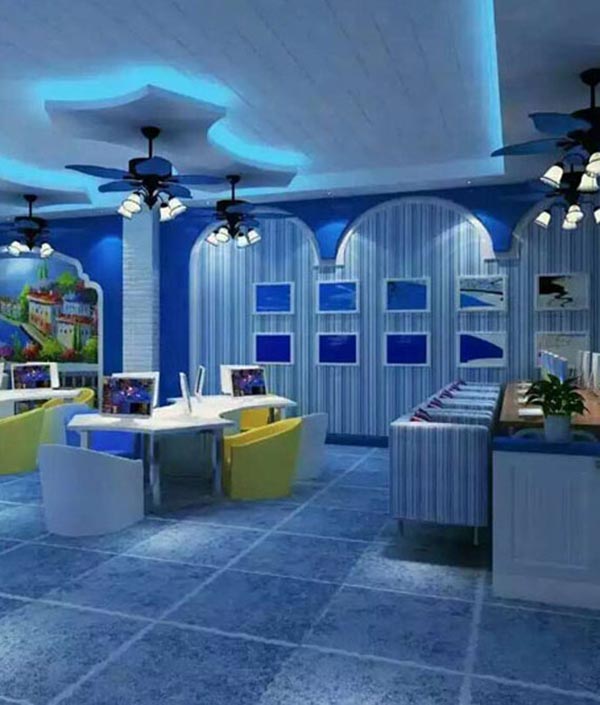 網(wǎng)吧桌椅擺放實(shí)景圖