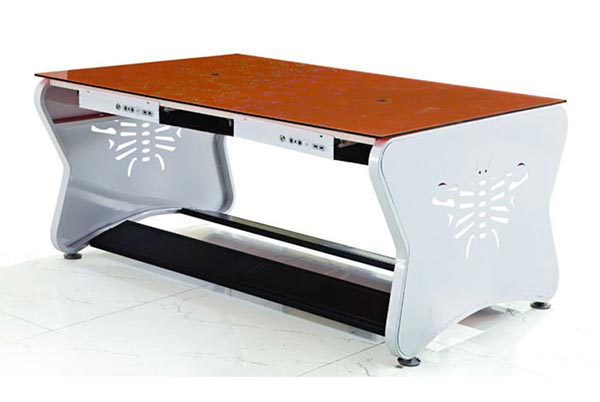 網(wǎng)吧桌子圖片