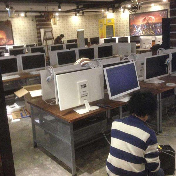 保養(yǎng)網(wǎng)吧桌椅