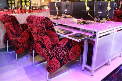 網(wǎng)吧桌椅清潔方法!