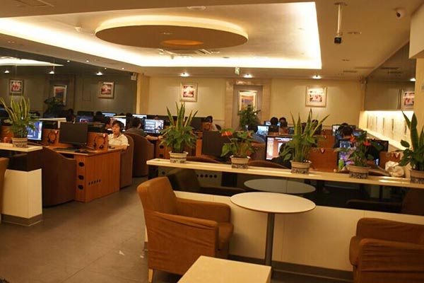 網(wǎng)吧經(jīng)營場景圖