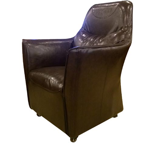 夢達(dá)網(wǎng)吧桌椅圖片