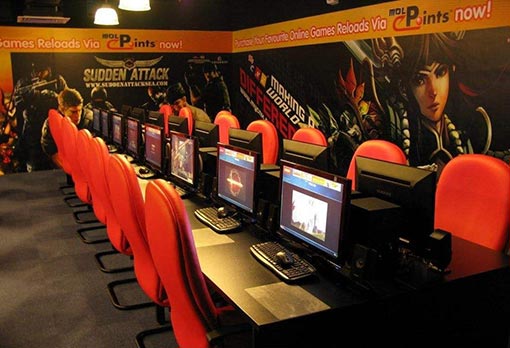 網(wǎng)吧桌椅裝修圖片