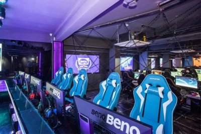 網(wǎng)咖電競椅什么顏色好看？