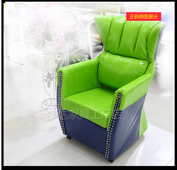 夢達(dá)美式皮沙發(fā)45度側(cè)面圖