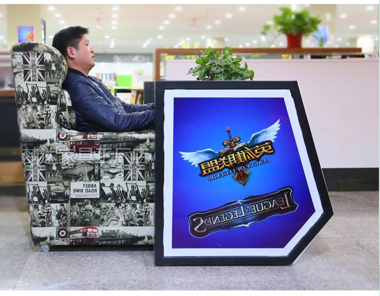 夢達(dá)網(wǎng)吧電腦沙發(fā)椅實(shí)拍圖