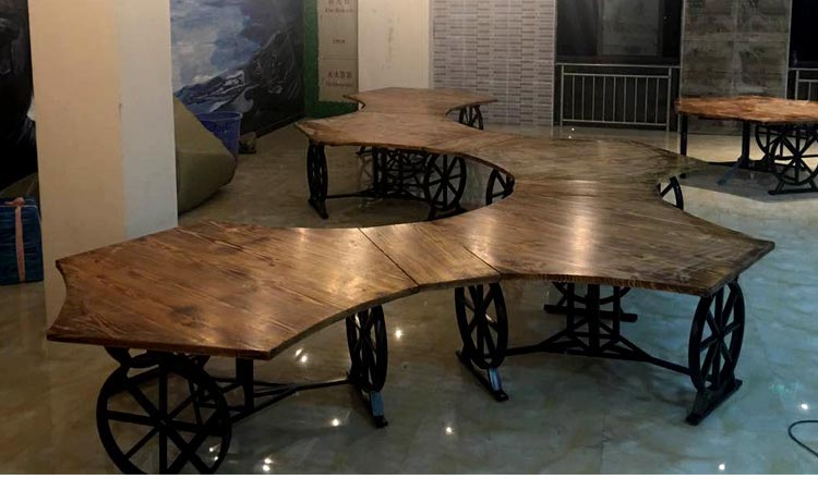 夢達(dá)圓形網(wǎng)吧桌裝修效果圖