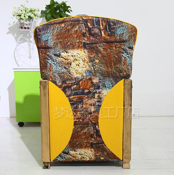 夢(mèng)達(dá)新款網(wǎng)吧桌椅圖片