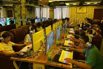 網(wǎng)吧電腦桌的尺寸與安裝