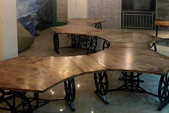 夢達圓形網(wǎng)吧桌圖片