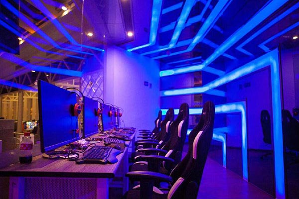 網(wǎng)吧電競(jìng)椅效果圖