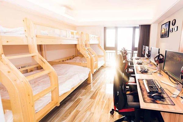 電競酒店高低床圖片