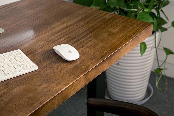 網(wǎng)吧式電腦桌